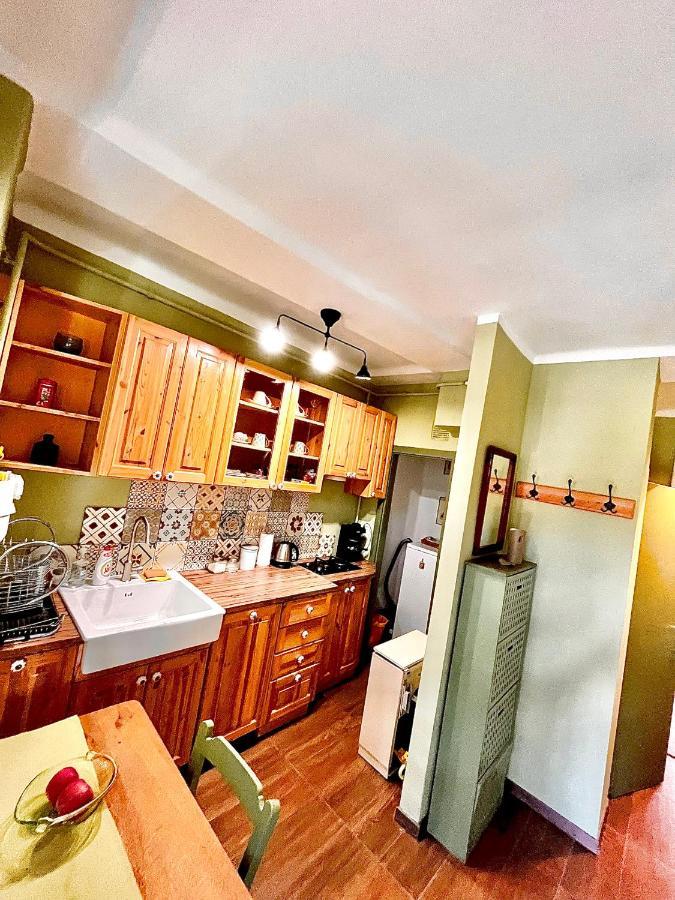 Green Apartman Eger Luaran gambar