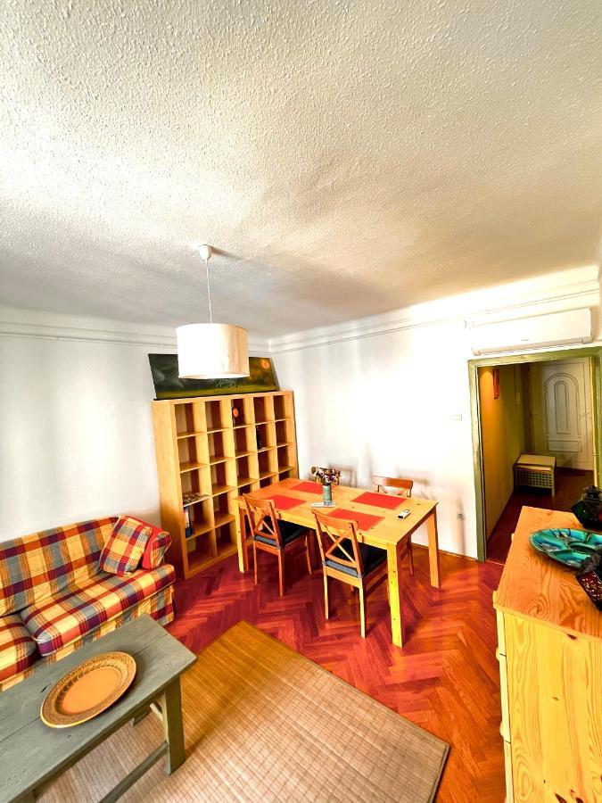 Green Apartman Eger Luaran gambar